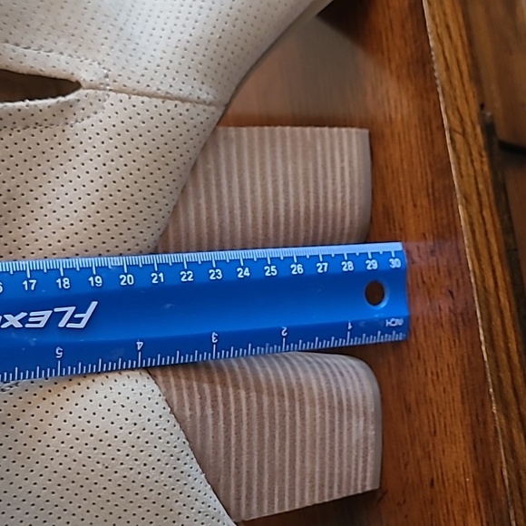 Dolce Vita open-toe booties, size 9.5 - Picture 6 of 8